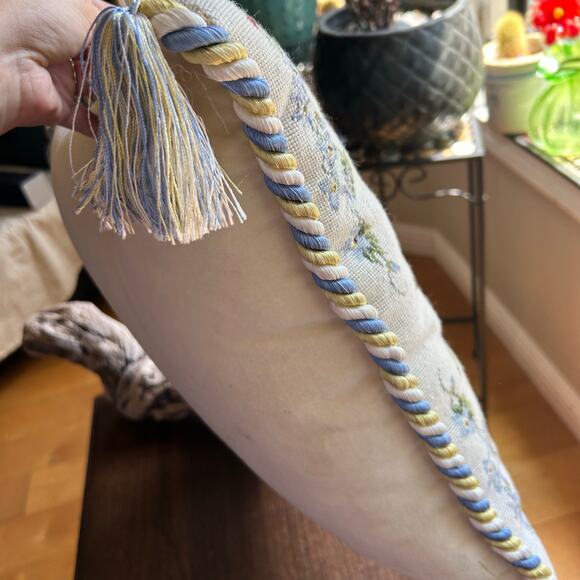 Katha Diddle Wool Petit Point Pillow Yellow Birds Flowers 16x16” Needlepoint - Picture 4 of 8